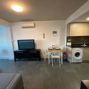 https://precioso-apartamento-la-carihuela.hotelsinnerja.org